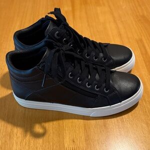 Taos Winner Black Leather High-Top Women's Sneakers 8.5